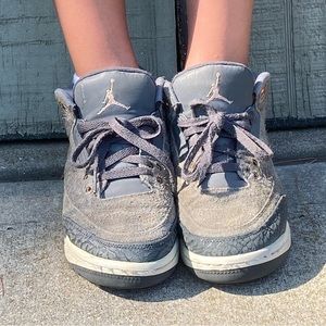 GREY JORDAN 3 RETRO GG